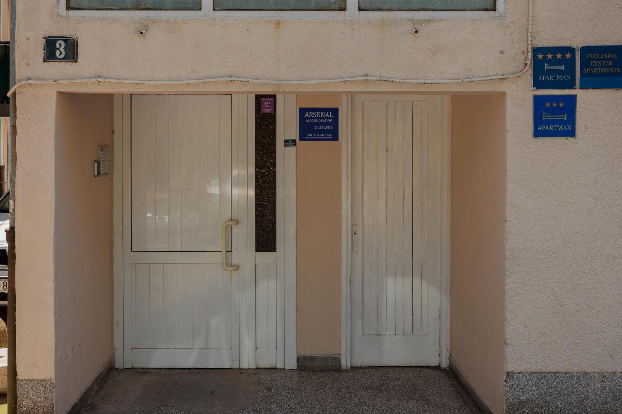 Guest House Arsenal Accommodation Zadar Exterior photo